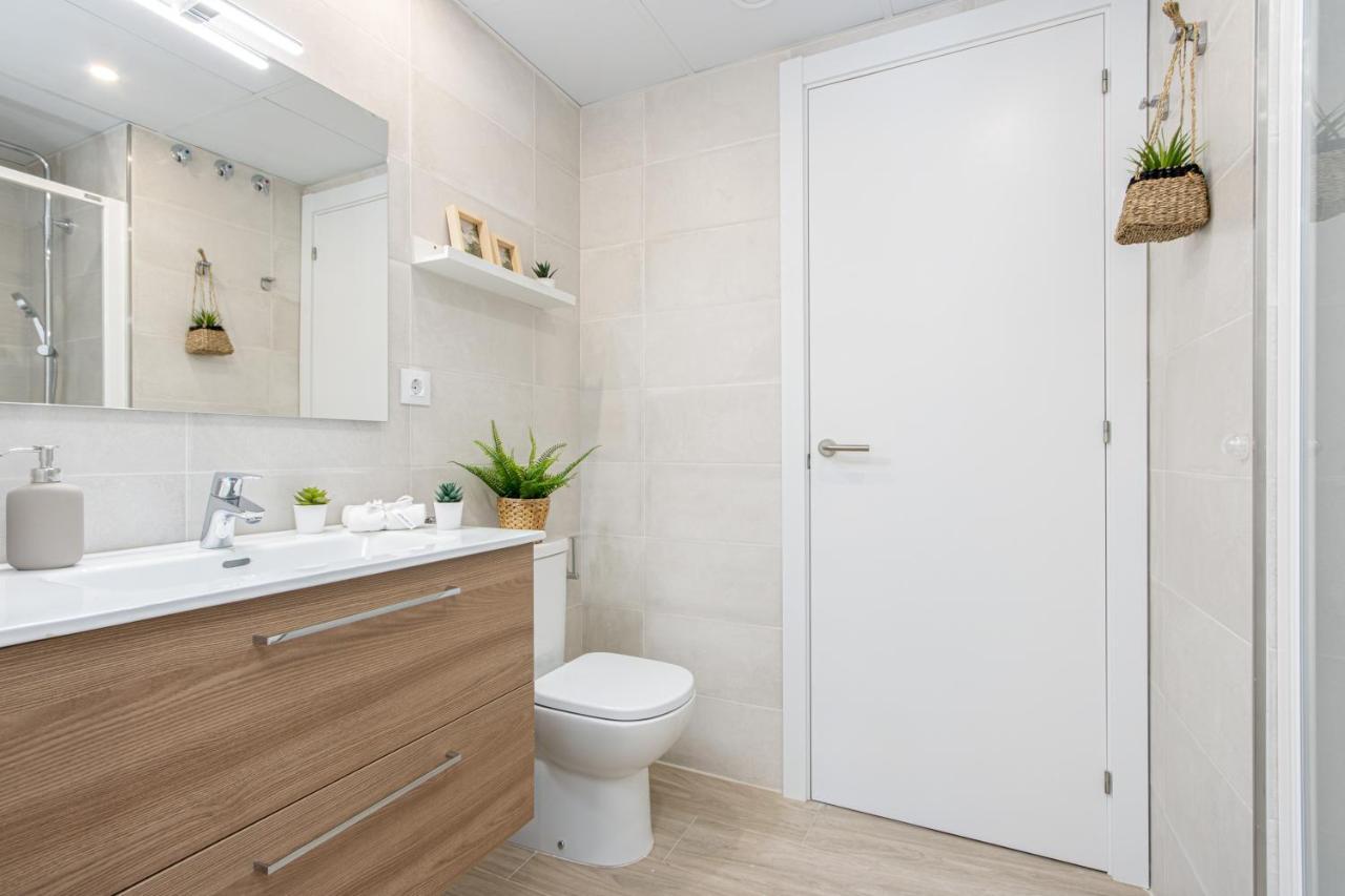 M A R I V E N T Suite With Bathroom And Terrace 50 M2 Roses Exterior foto