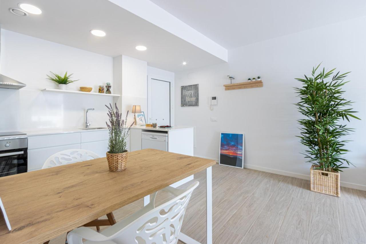 M A R I V E N T Suite With Bathroom And Terrace 50 M2 Roses Exterior foto